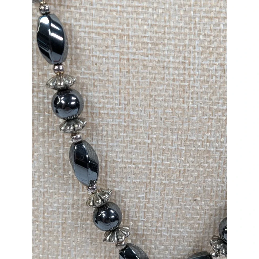 Vintage  Grey Hematite Heart Pendant Beaded‎ Length  24 In